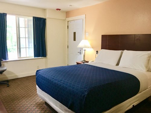 passport inn and suites middletown ct