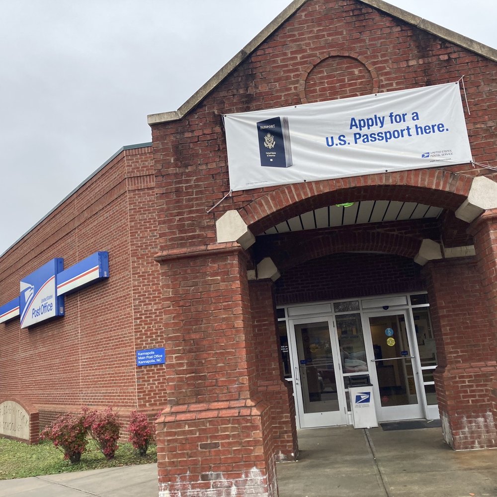 unc charlotte passport office