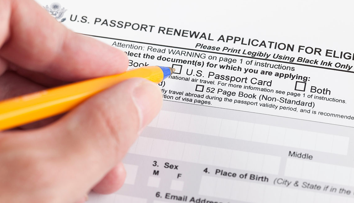 us passport renewal fees by mail