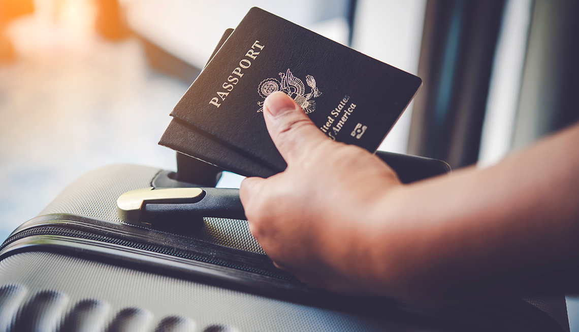 what disqualifies you from getting a passport